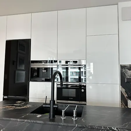 Jag Family 그디니아